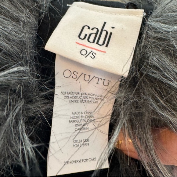 Cabi Faux Fur Stole - Picture 4 of 4